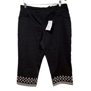 Croft & Barrow Effortless Stretch Capri Black Embroidered Hem Pants‎  14 #58